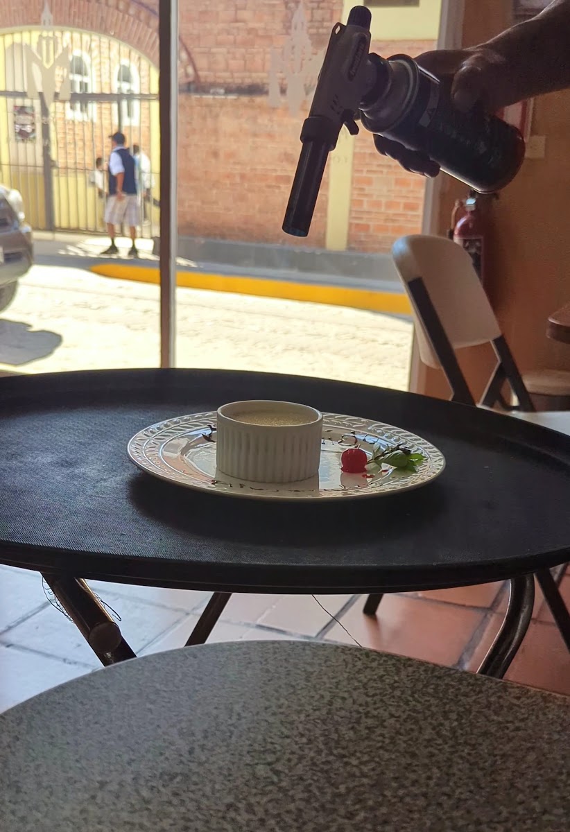 Mario S Restaurant Photo 2
