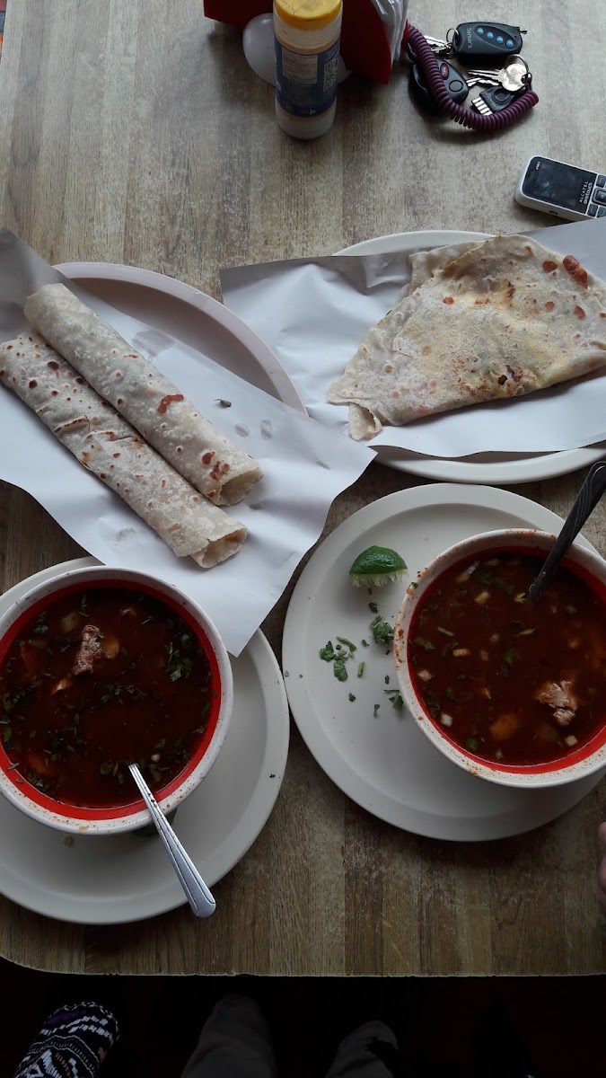 Mariscos Del Mayo Photo 5