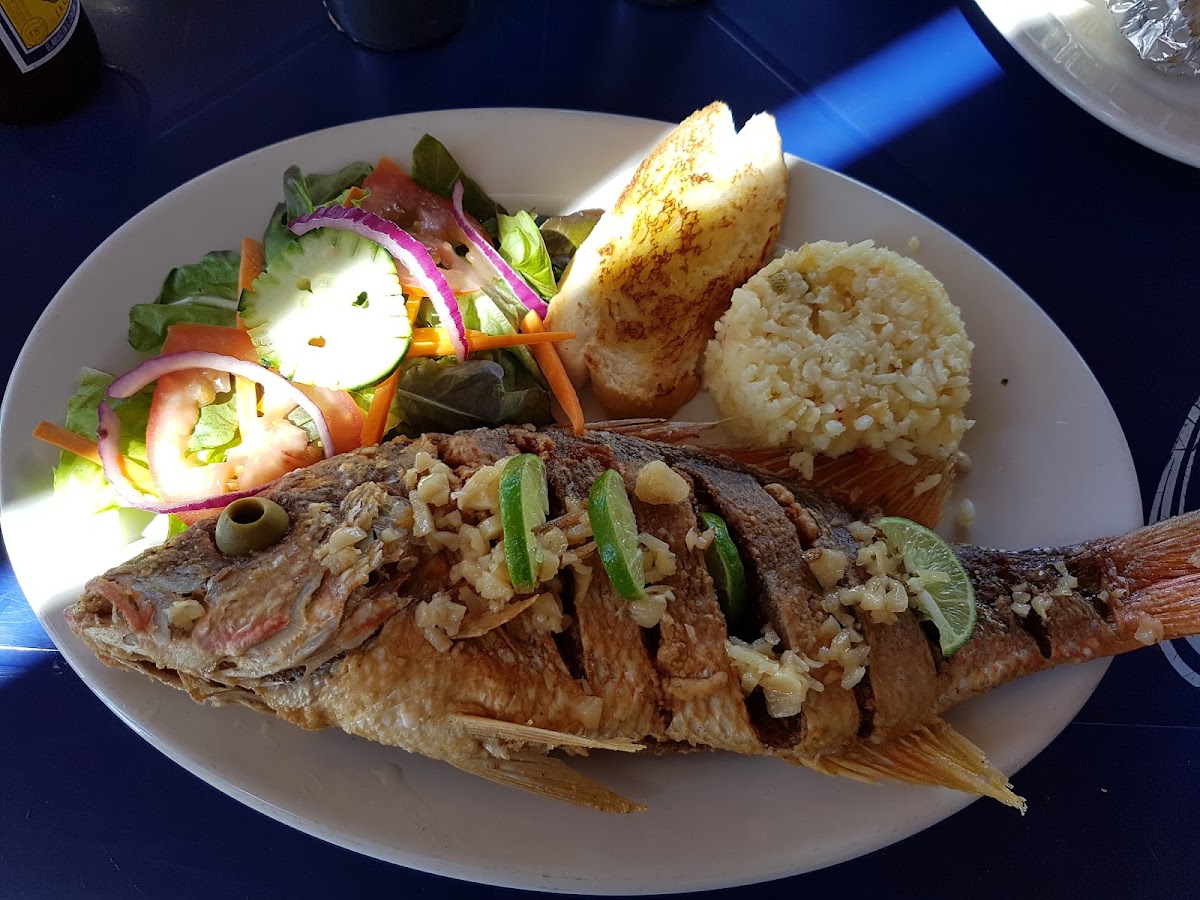 Mariscos El Paraje Photo 9