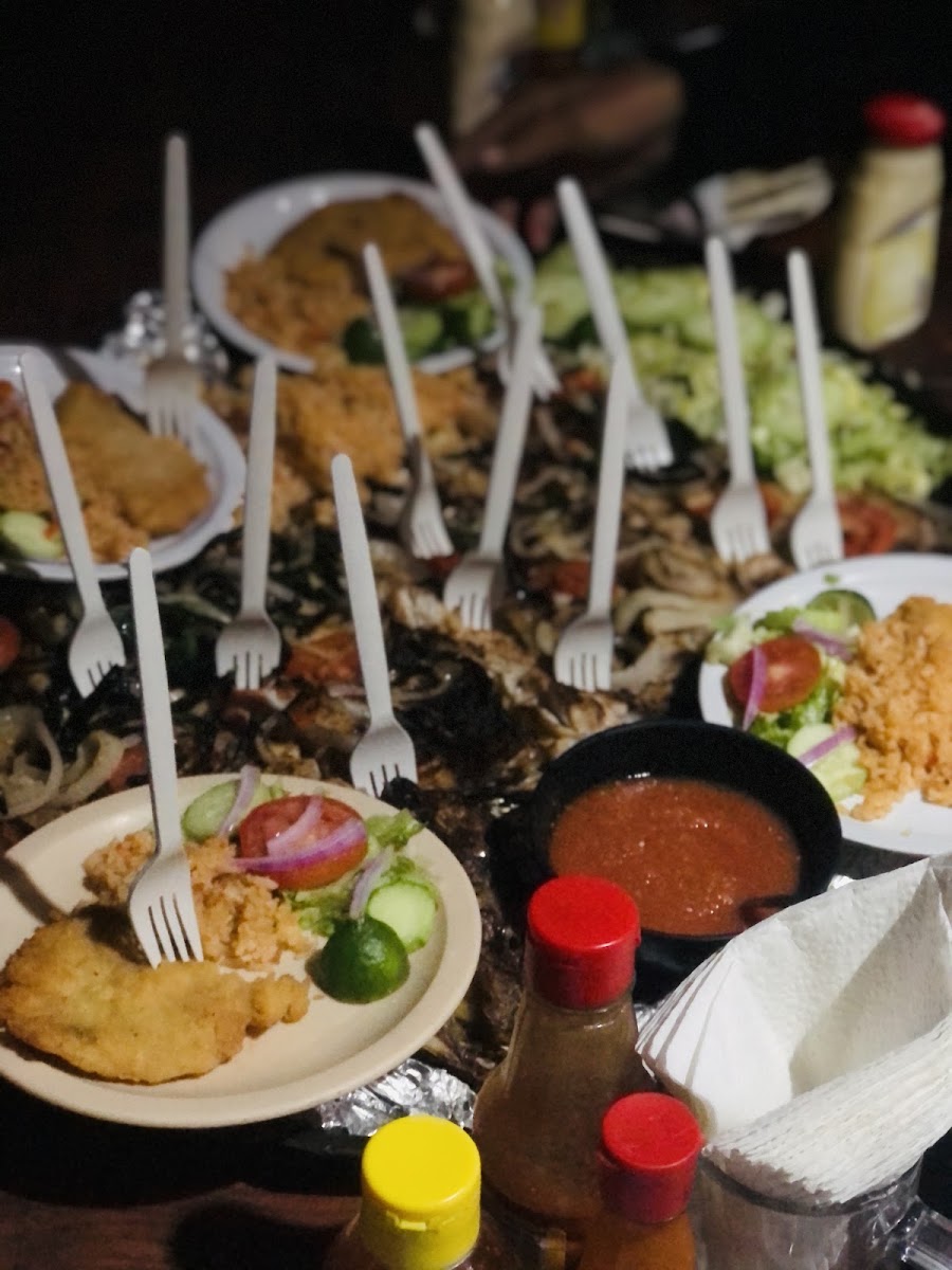 Mariscos El Pirata Photo 6