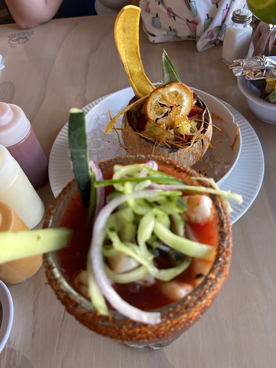 Mariscos El Puerto Photo 9