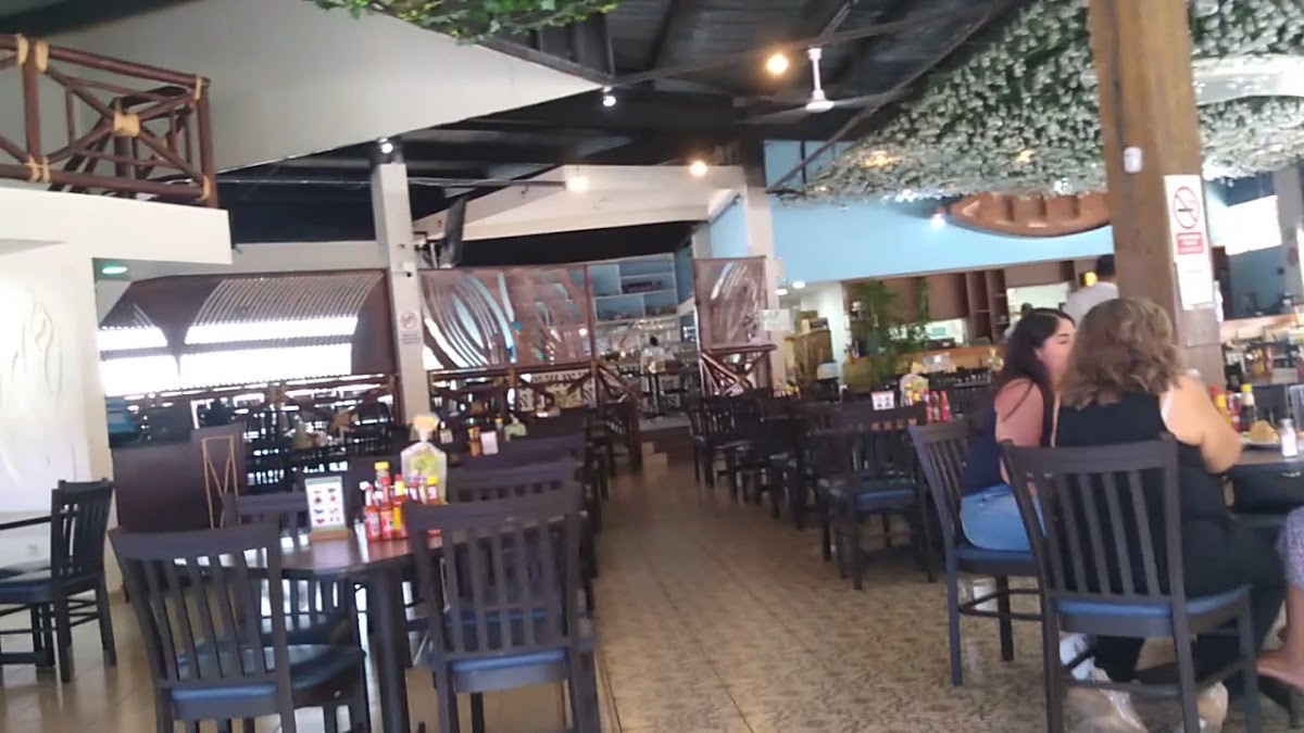 Mariscos La Anacua Photo 2