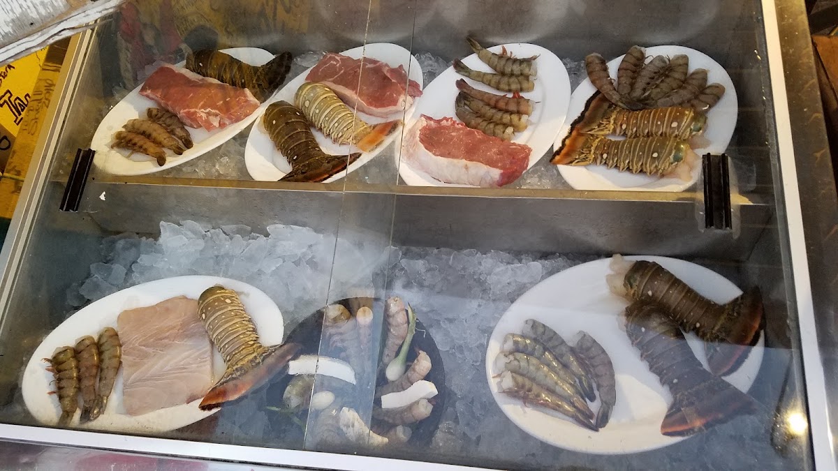 Maro Shrimp House Photo 5
