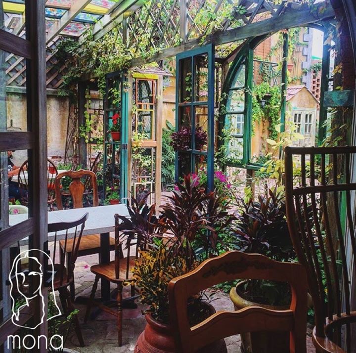Mona Cafe