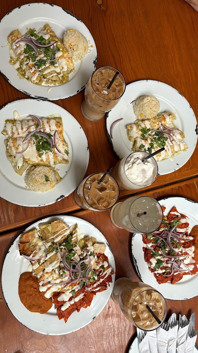 Mona Cafe Photo 9