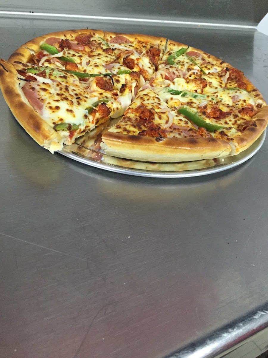 Mostachos Pizza Plaza Del Valle Photo 2