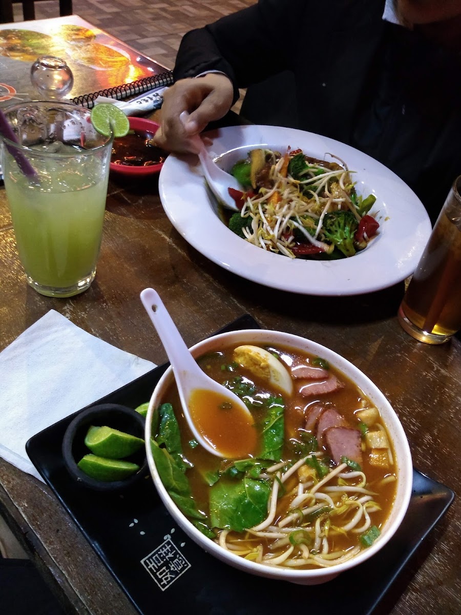 Oriental Chef Photo 7