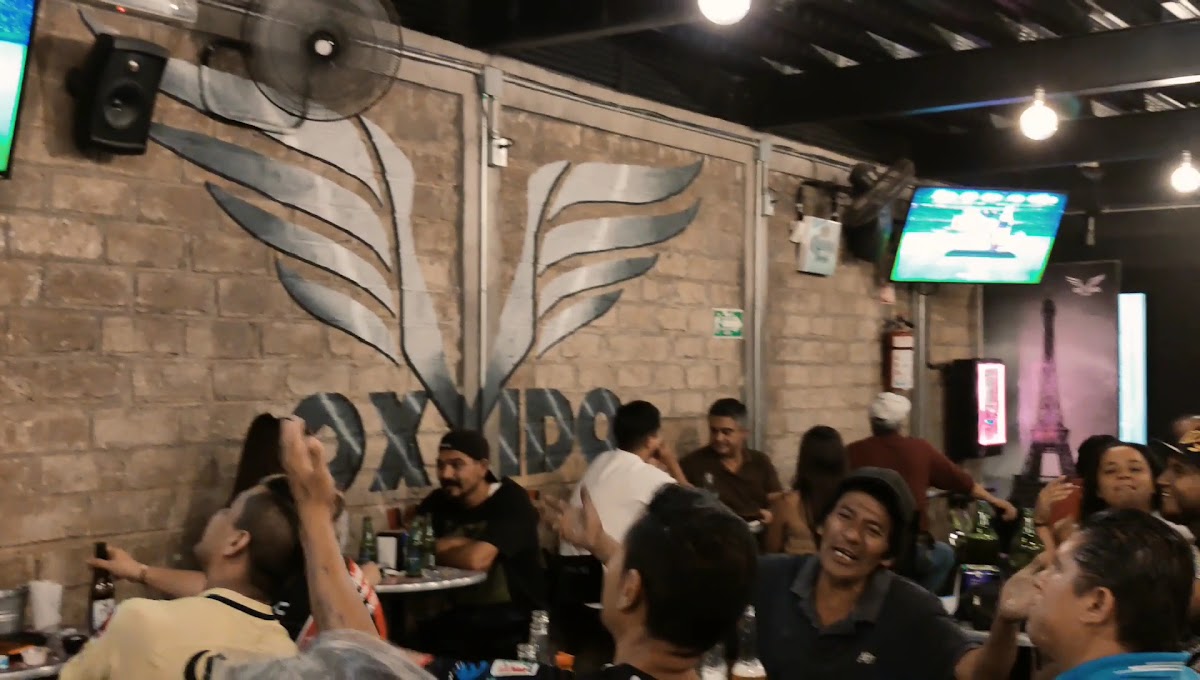 Oxxido Wings Photo 2