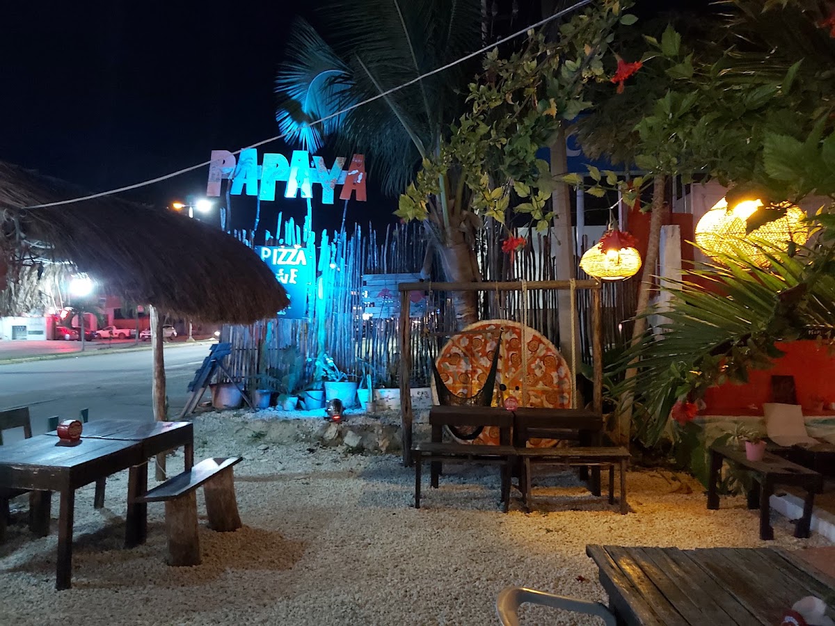 Papaya Pizza & Co Tulum