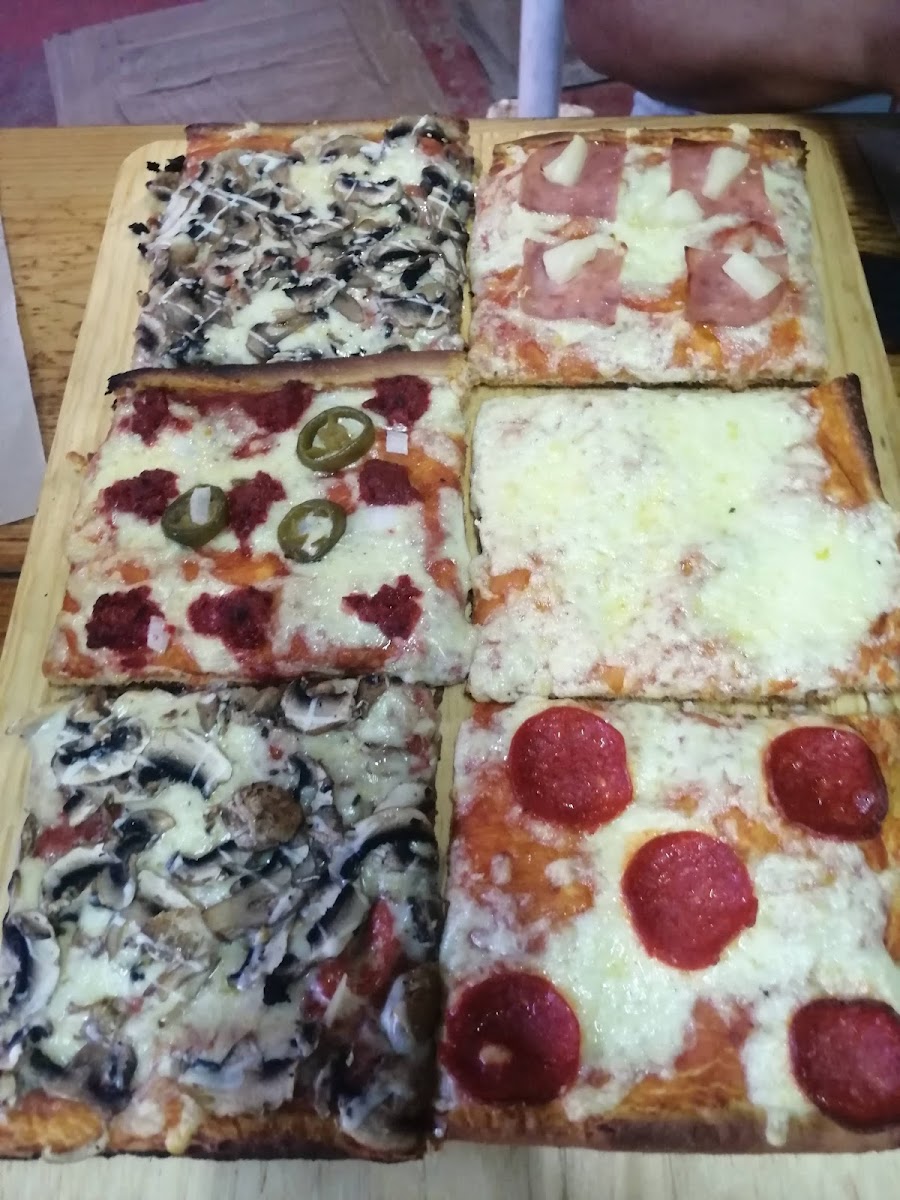 Pizza Mama Mia Photo 10