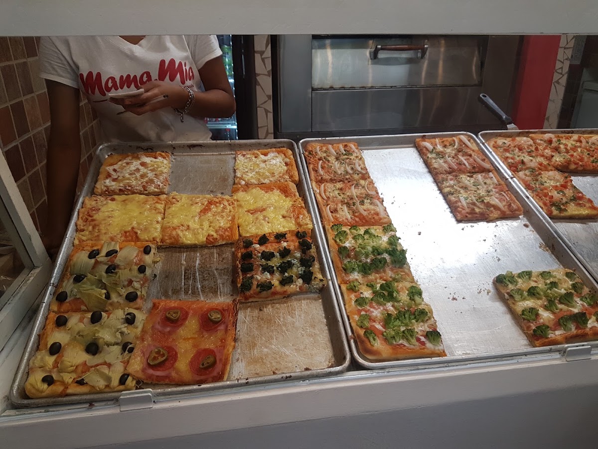 Pizza Mama Mia Photo 7