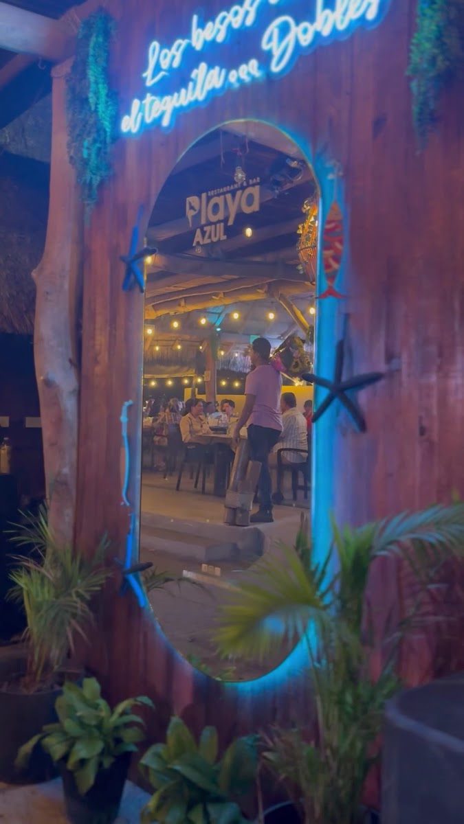 Playa Azul Mariscos