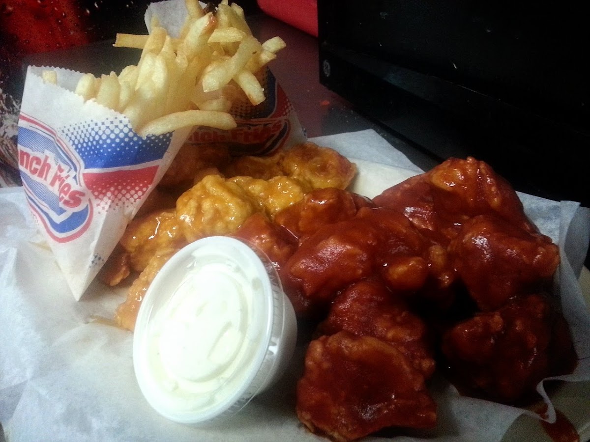Pollo Fiesta Fried Chicken Photo 5