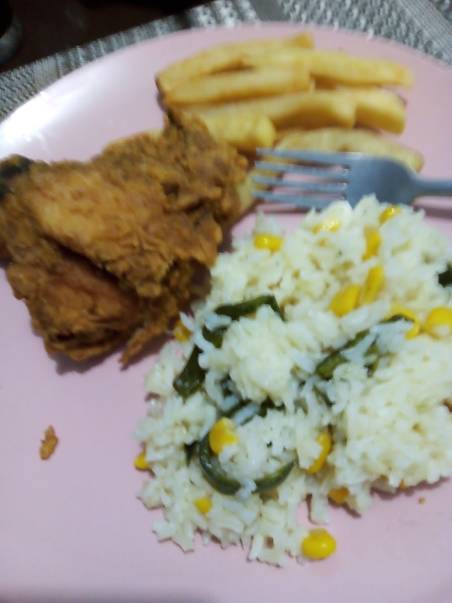 Pollo Fiesta Fried Chicken Photo 9