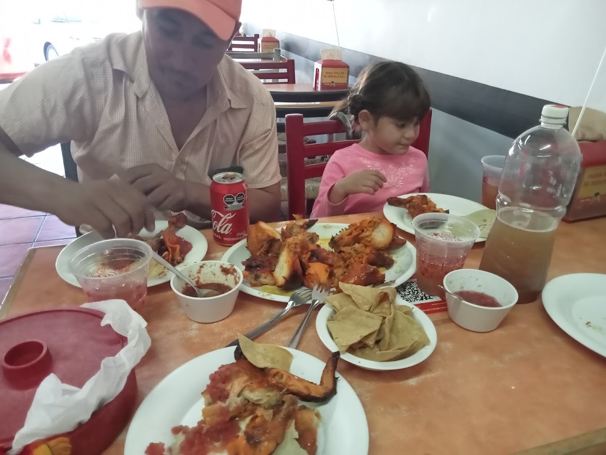 Pollo Pepe Photo 3