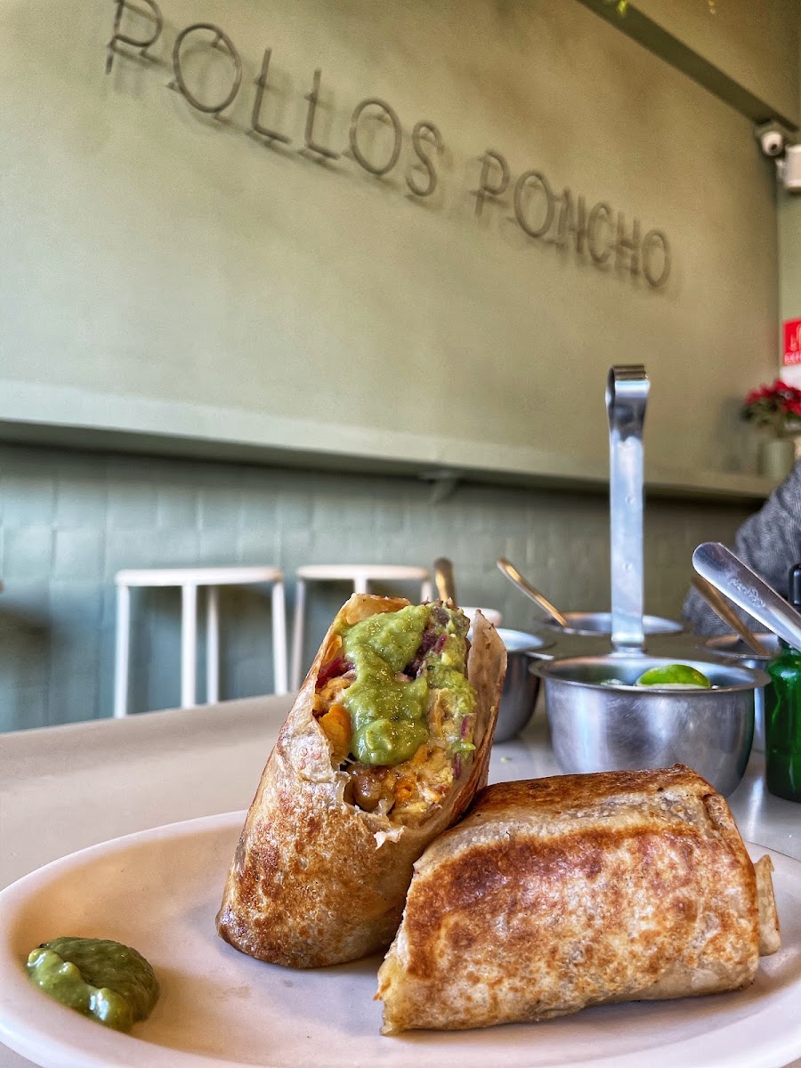 Pollos Poncho Photo 3
