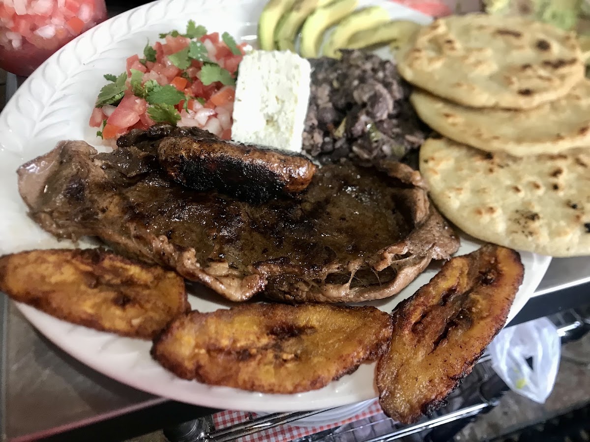 Pupuseria El Pulgarcito En Rosarito Photo 4