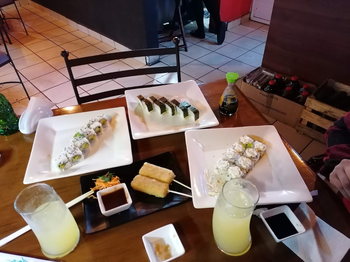 Raima roll sushi Photo 10