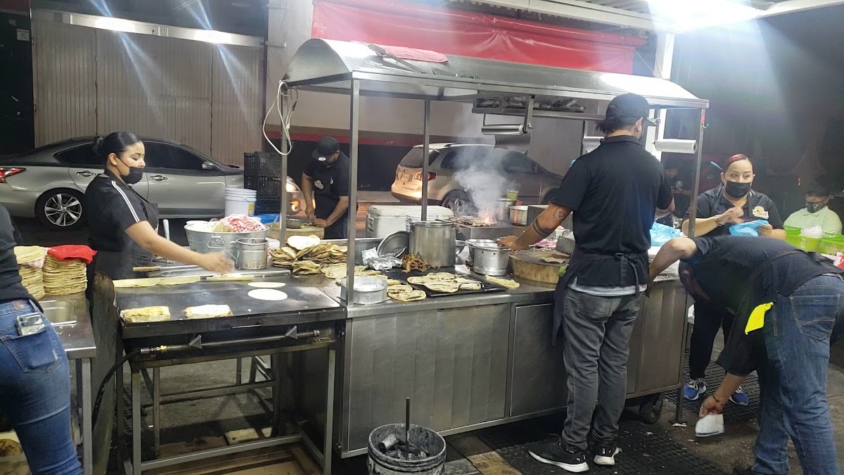 Ramiro Tacos Photo 2