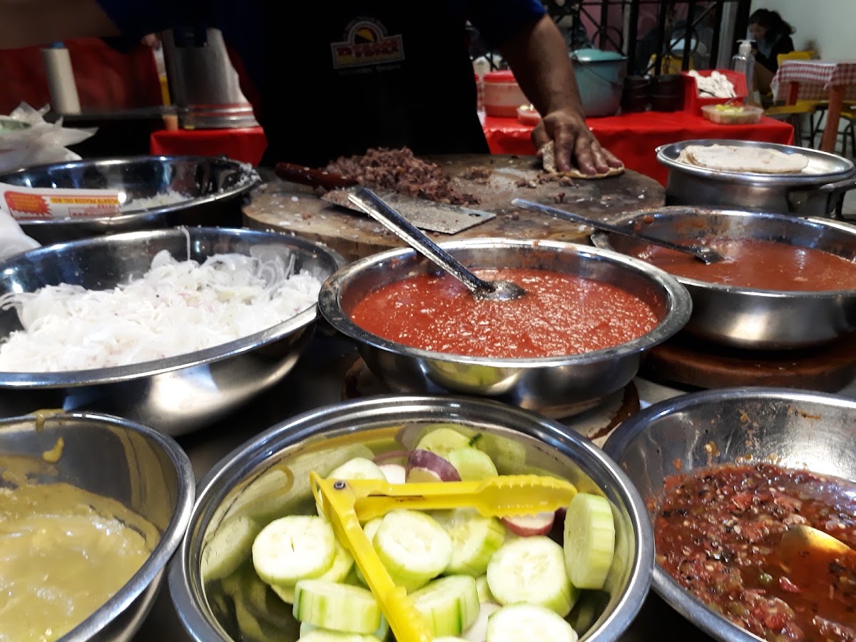 Ramiro Tacos Photo 8
