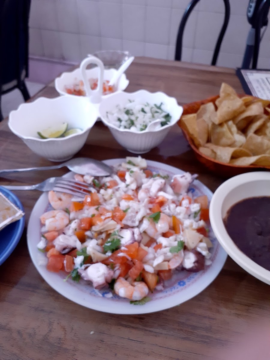 Restaurante Y Cocteleria La Conchita Photo 5