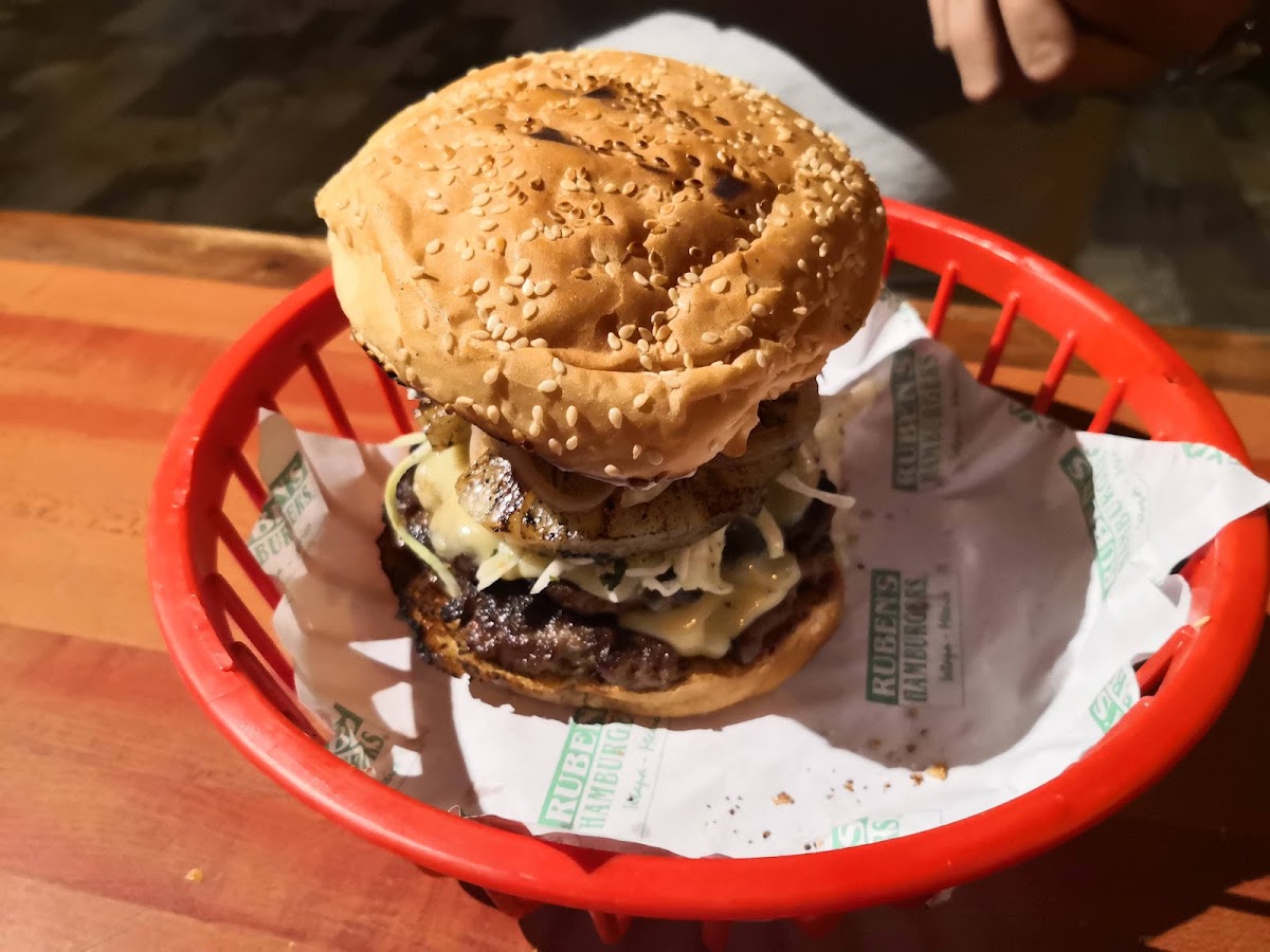 Ruben's Hamburgers Teopanzolco Cuernavaca Photo 7