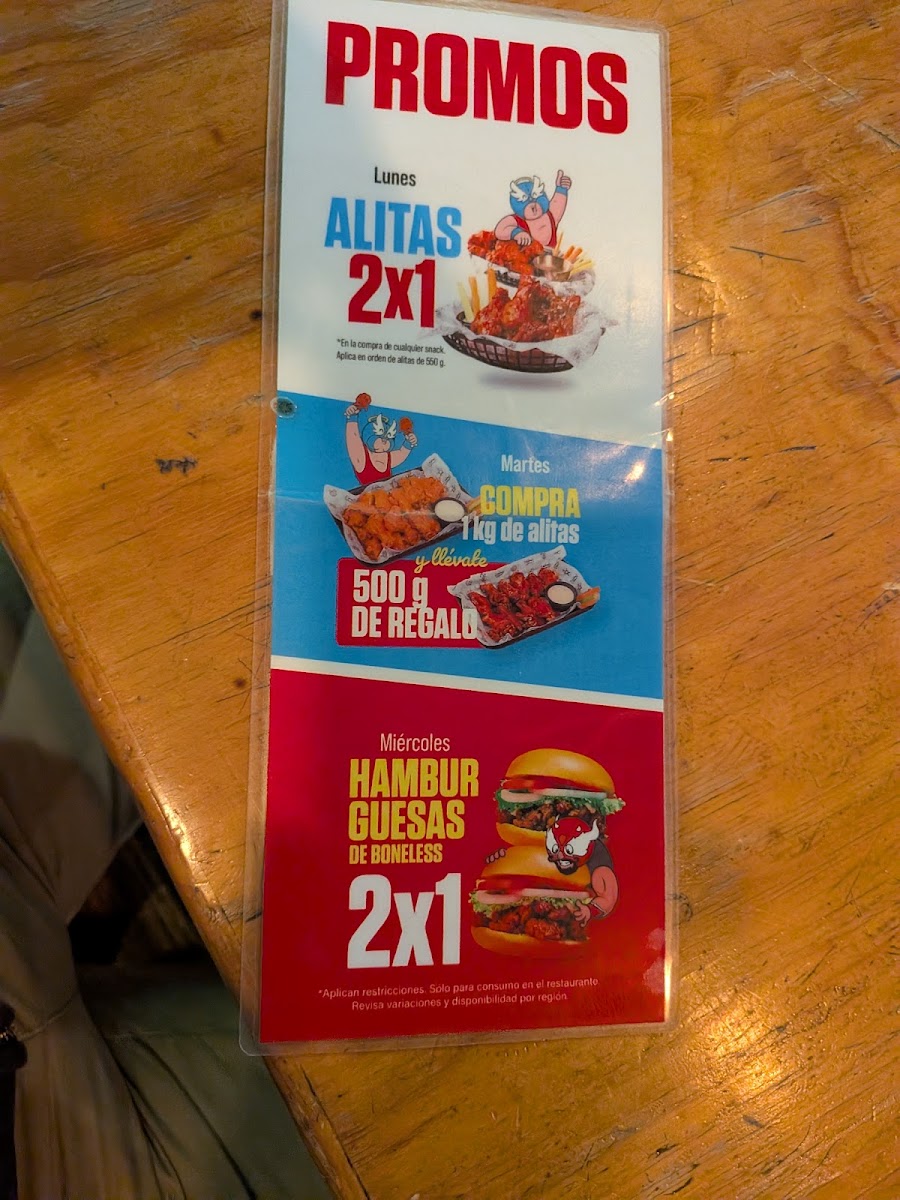 Santas Alitas Auditorio Benito Juarez Menu Photo 4