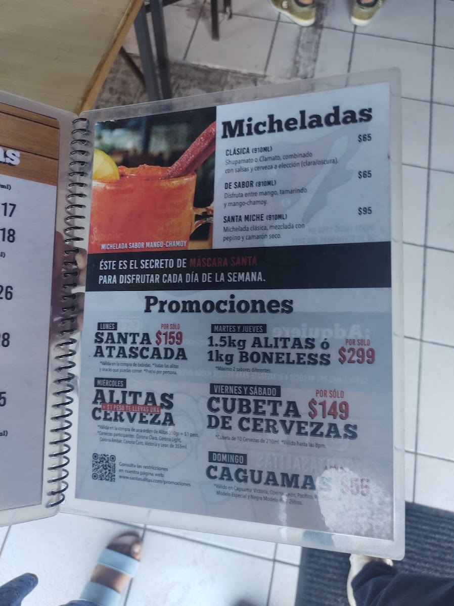 Santas Alitas Lerdo Menu