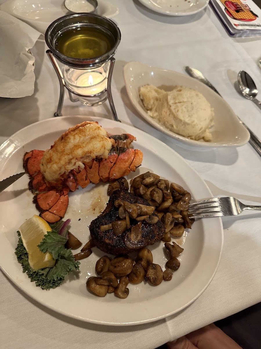 Simpson's Restaurant Photo 2