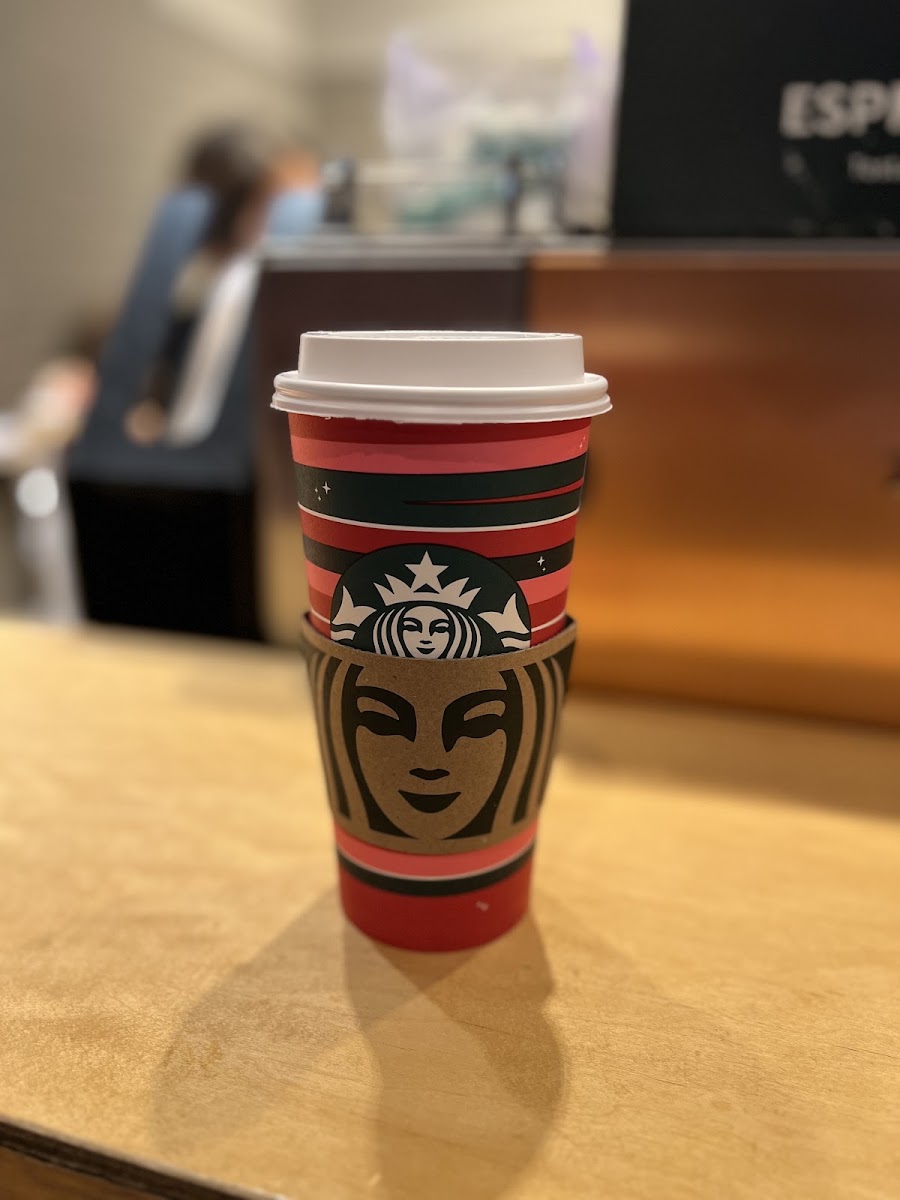 Starbucks Asuncion Photo 9