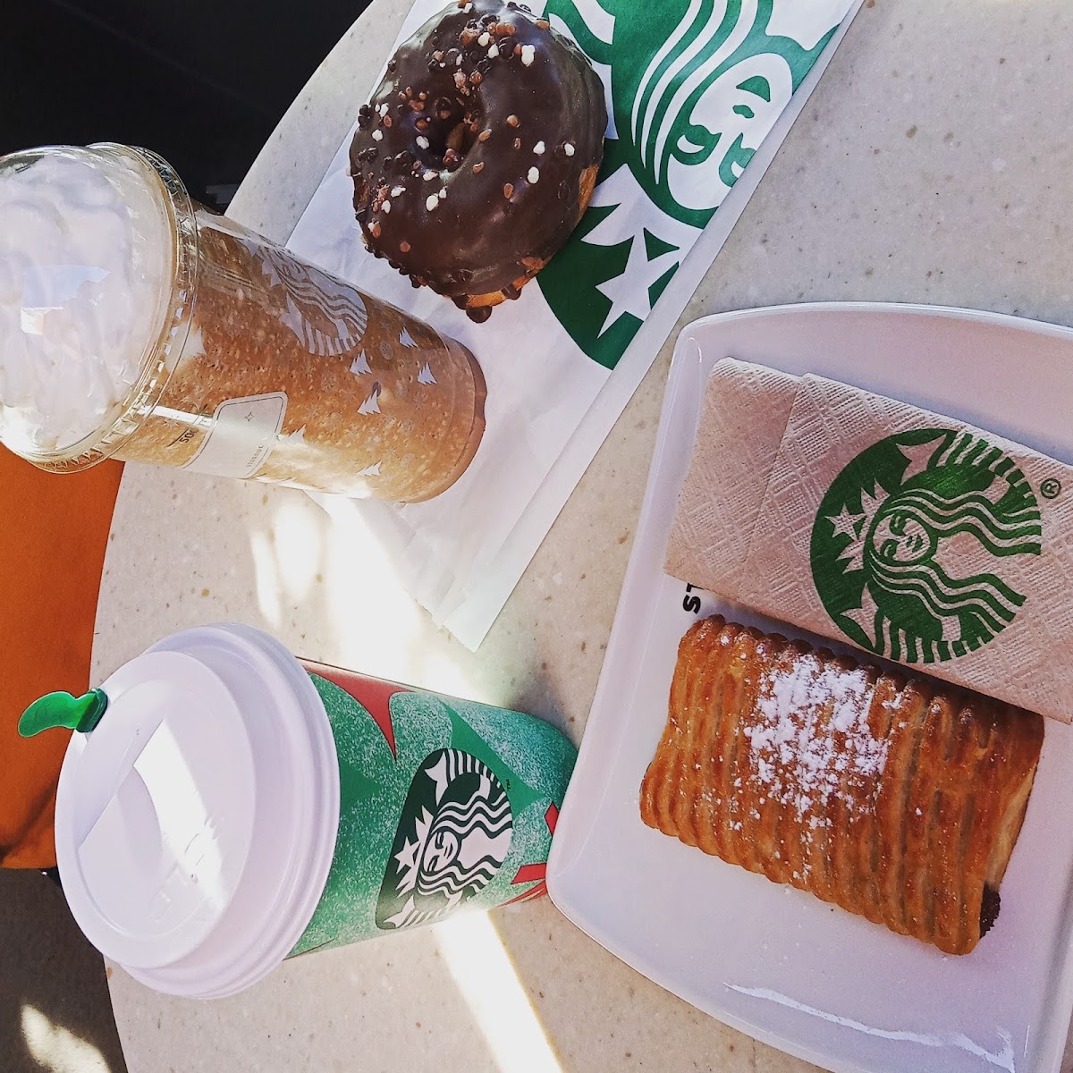 Starbucks Nogales Mall Photo 9