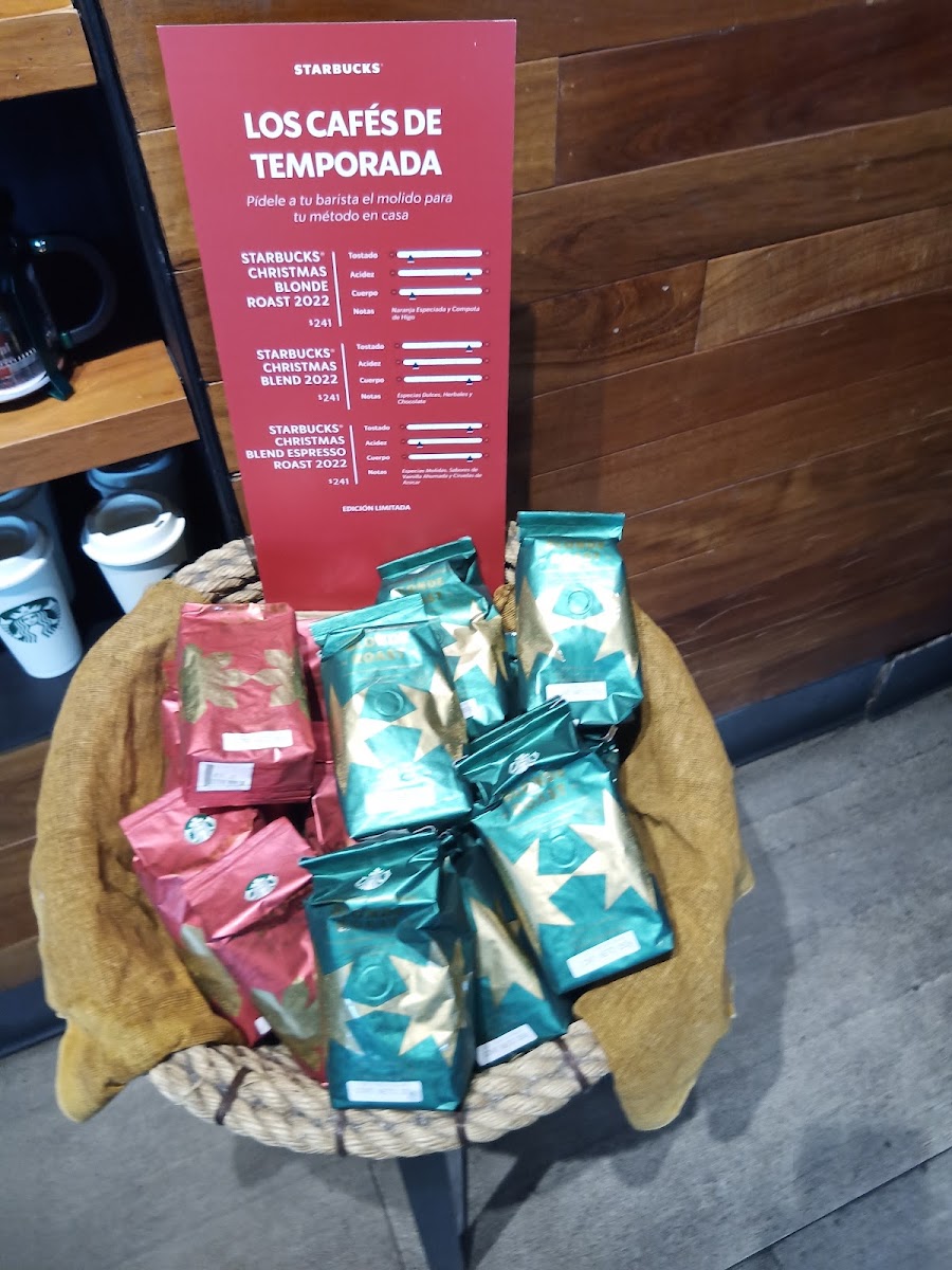 Starbucks Up Town Merida Dt Menu Photo 2