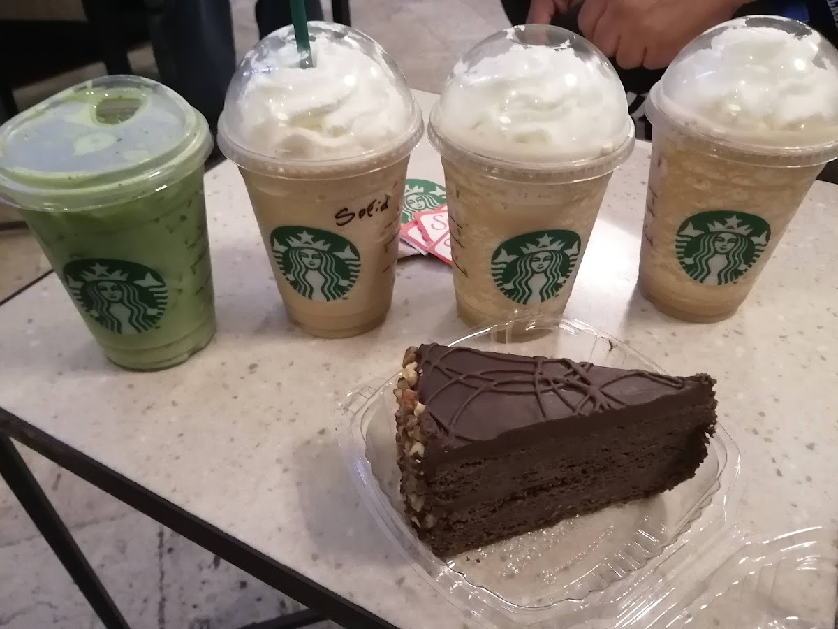 Starbucks Photo 3