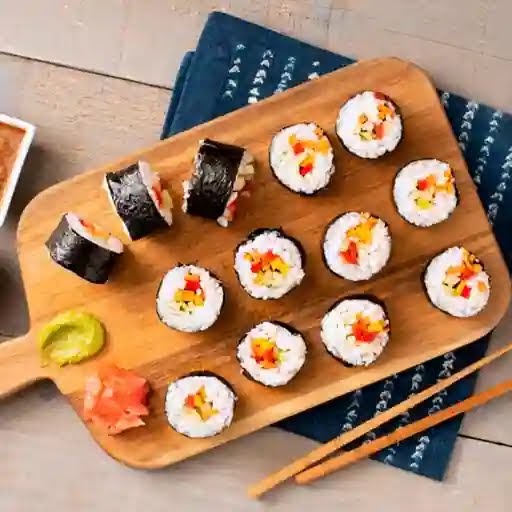 Sun Roll Sushi Photo 3