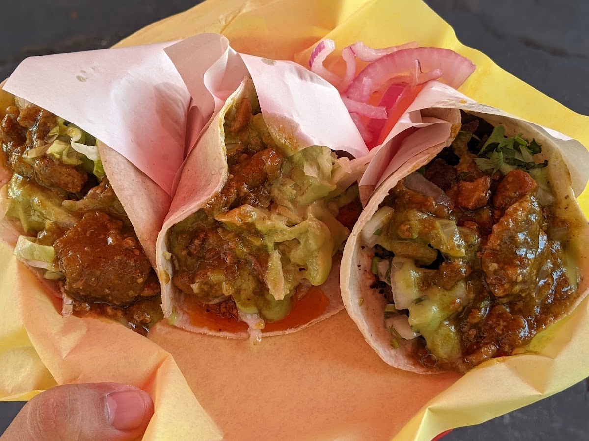 Tacos Aaron Rio Photo 6