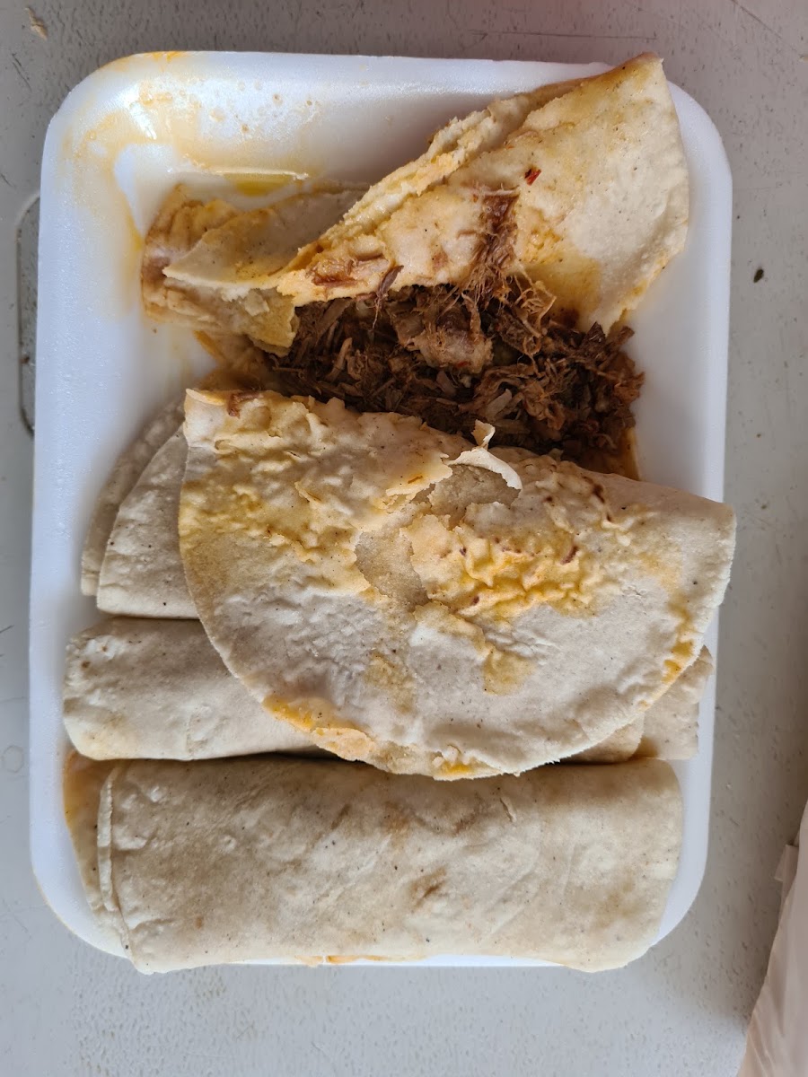 Tacos De Barbacoa El Viejito E Hijos Photo 8