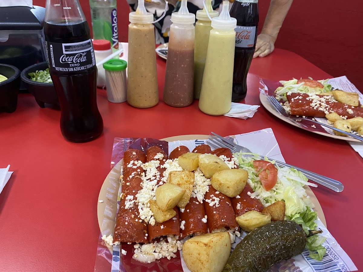 Tacos El Guero Contry Photo 3