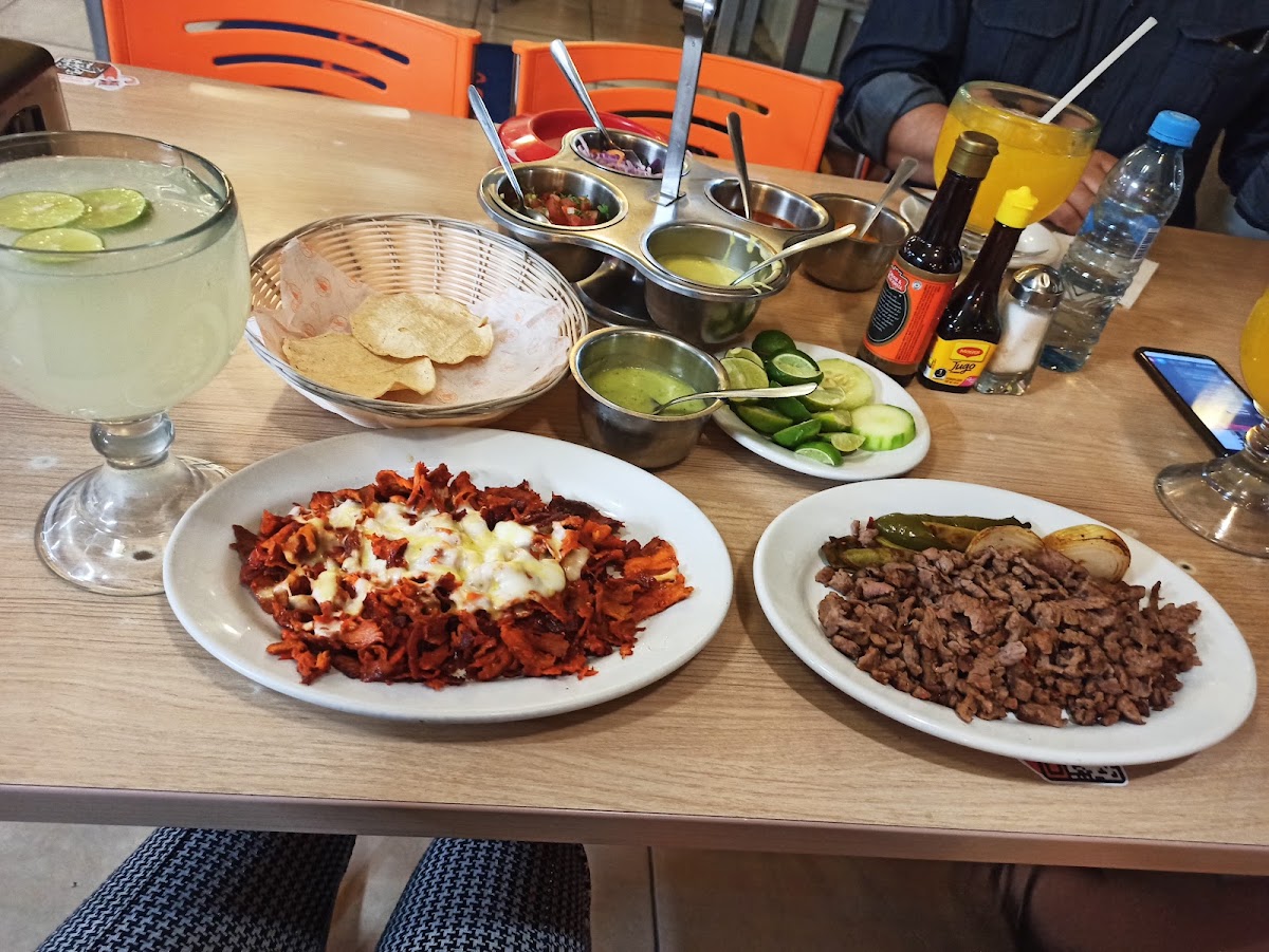 Tacos Los Tarascos Clouthier Photo 10