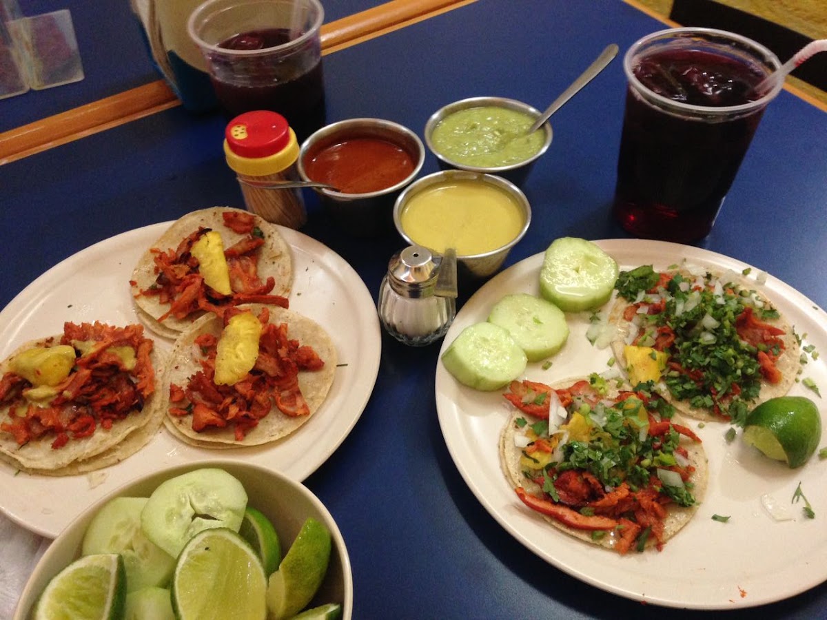 Taqueria El Circo Photo 8