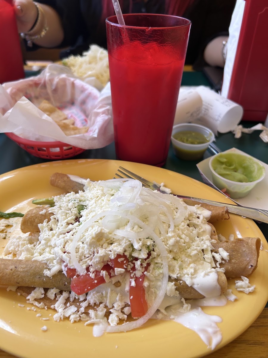 Taqueria El Cometa Photo 4