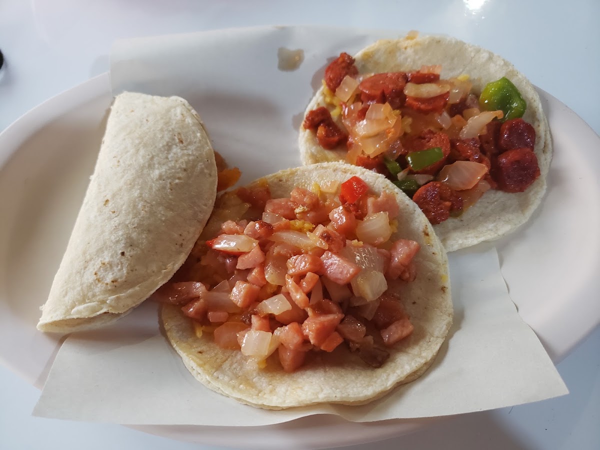 Taqueria 'El Güiri Güiri' Photo 3