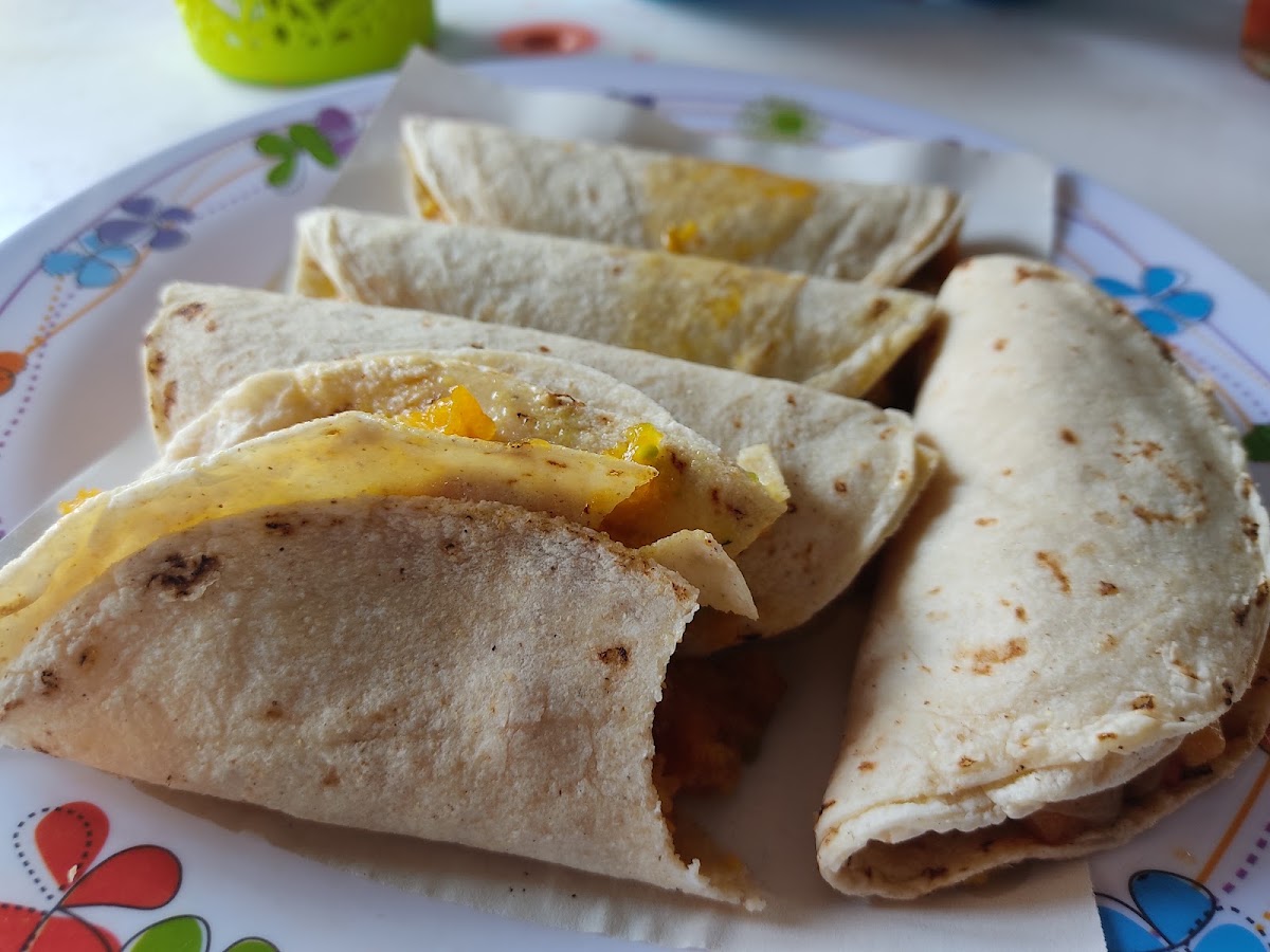 Taqueria 'El Güiri Güiri' Photo 7