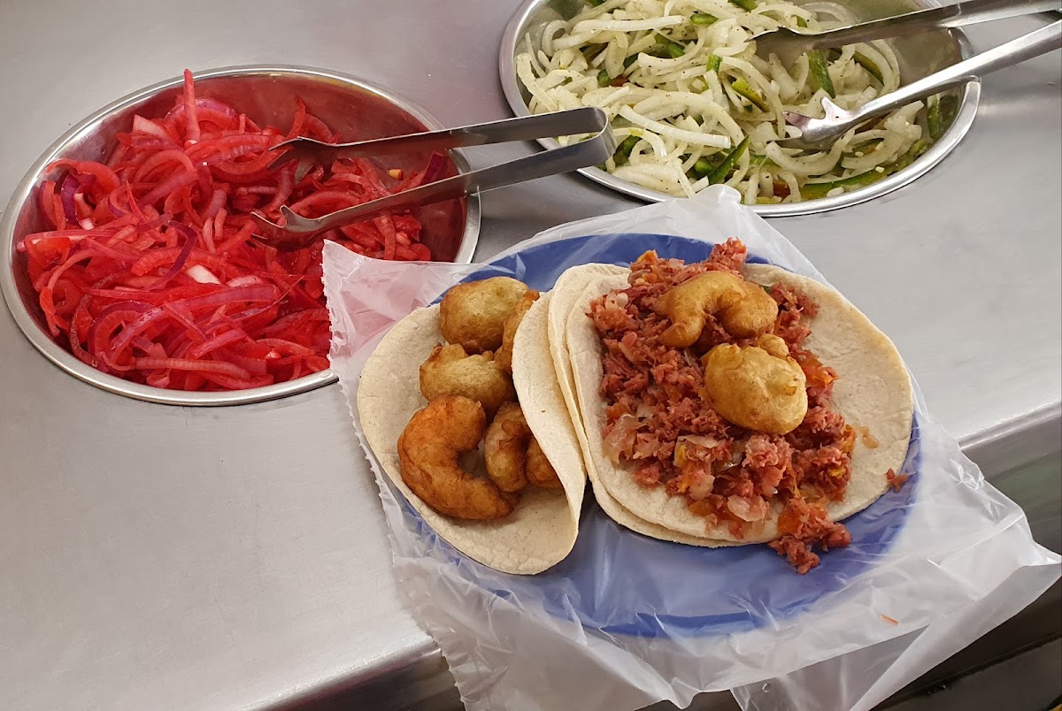 Taqueria El Pescadito Photo 2
