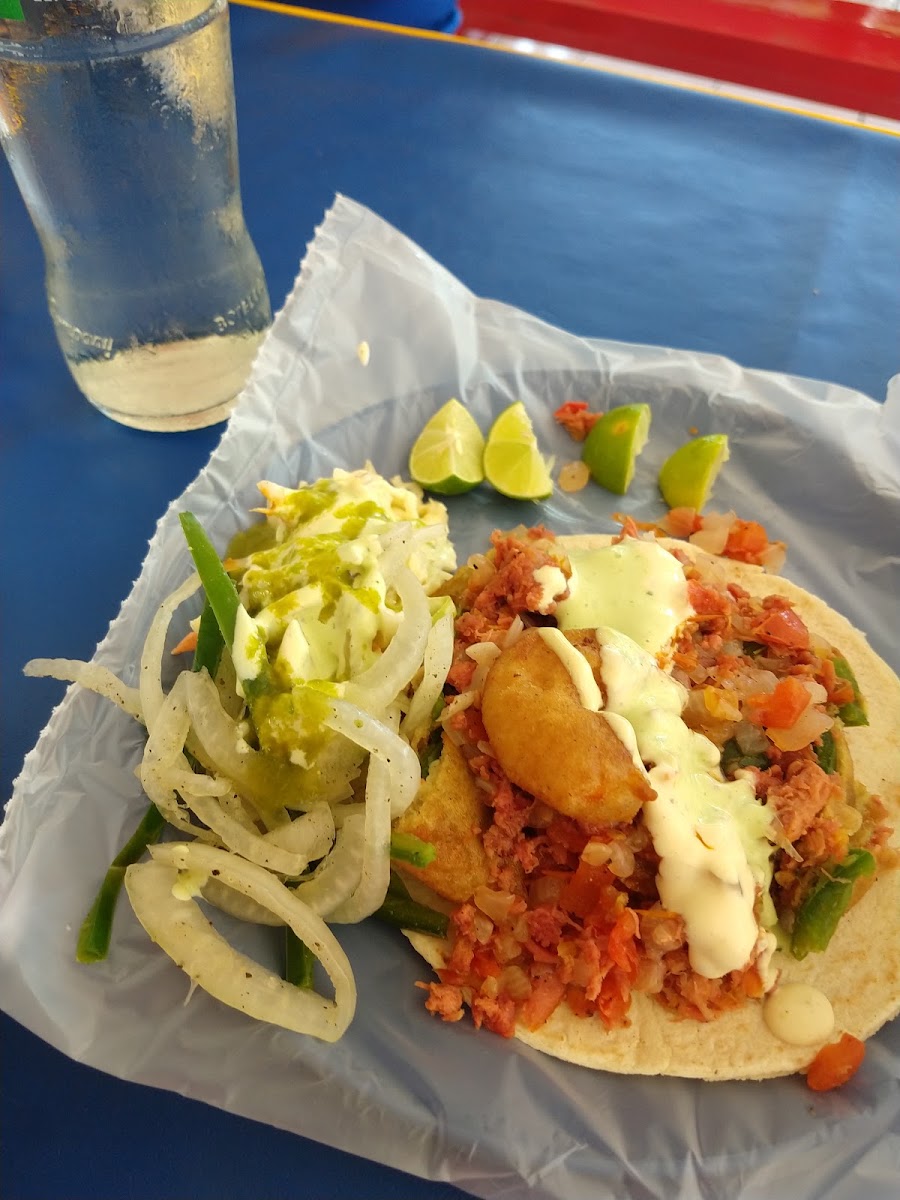 Taqueria El Pescadito Photo 5