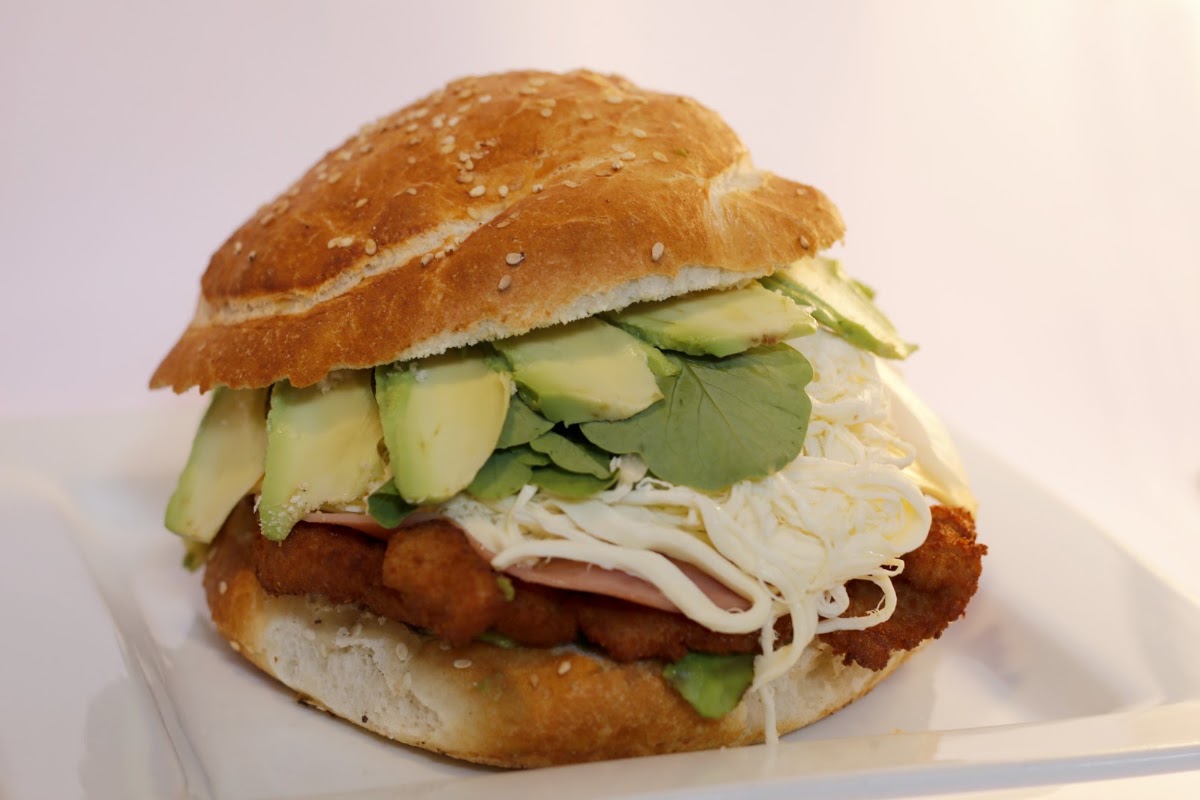 Tortas Meche Restaurante-Bar Photo 3