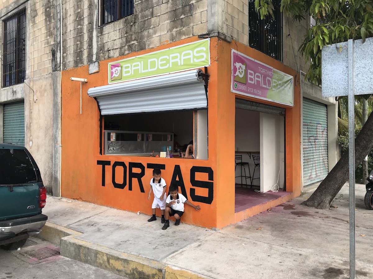 Tortas Metro Balderas Cancun
