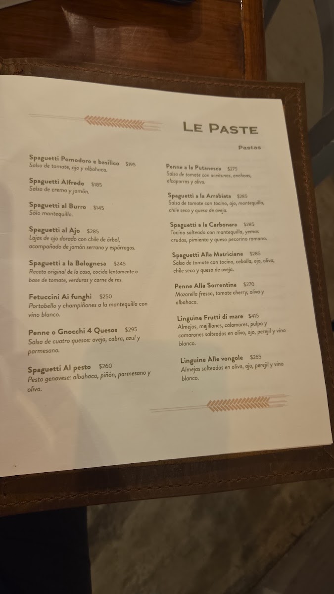 Vieja Lira Menu