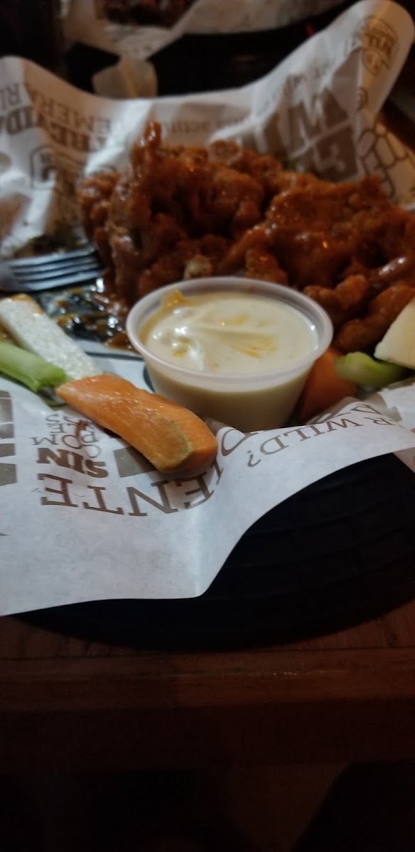 Wild Rooster Wing Bar Tijuana Photo 7