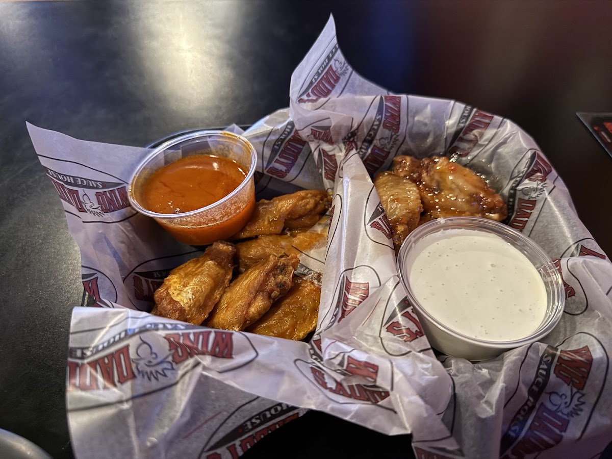 Wing Daddy's Reforma Photo 4