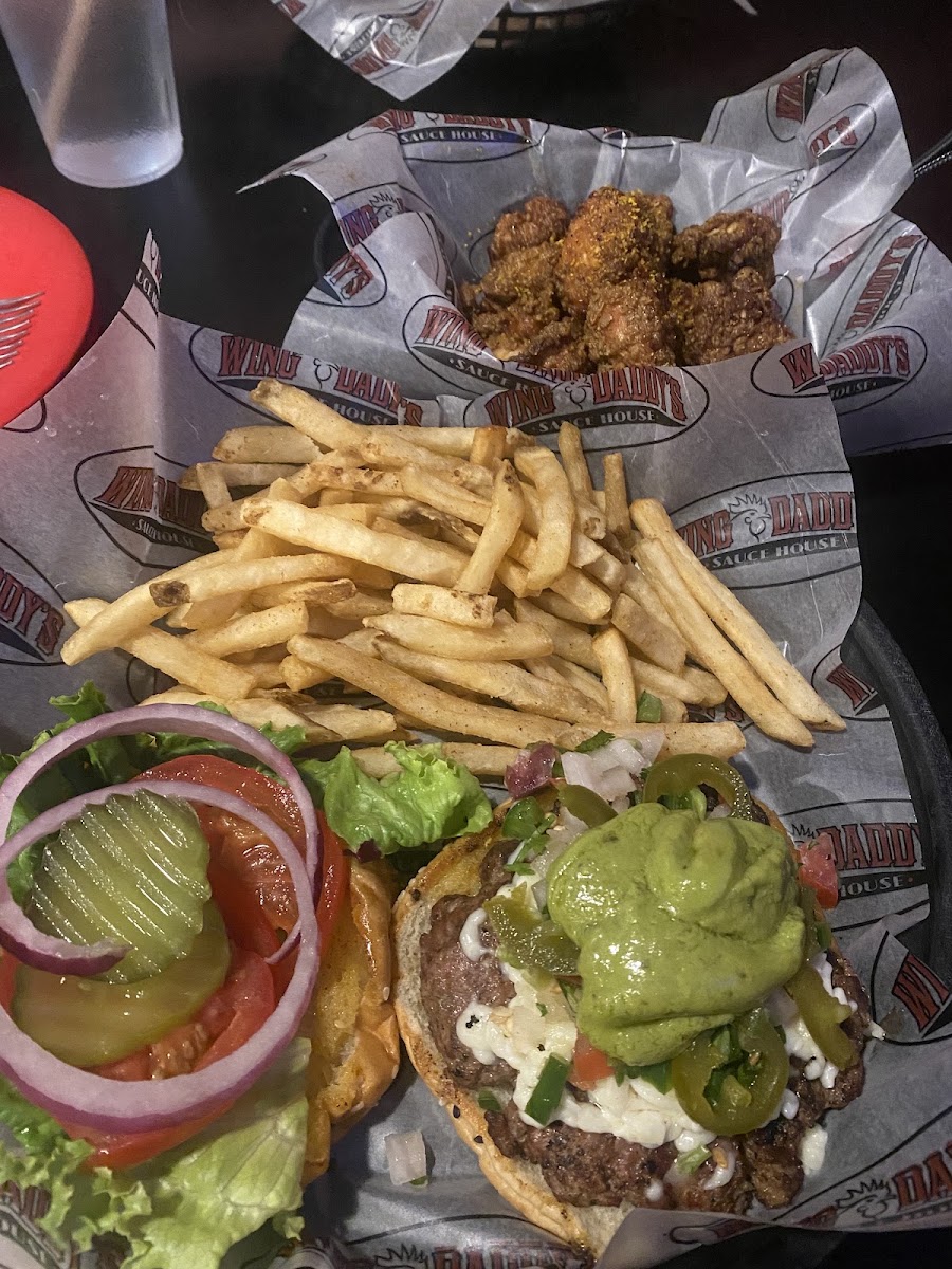Wing Daddy's Reforma Photo 6